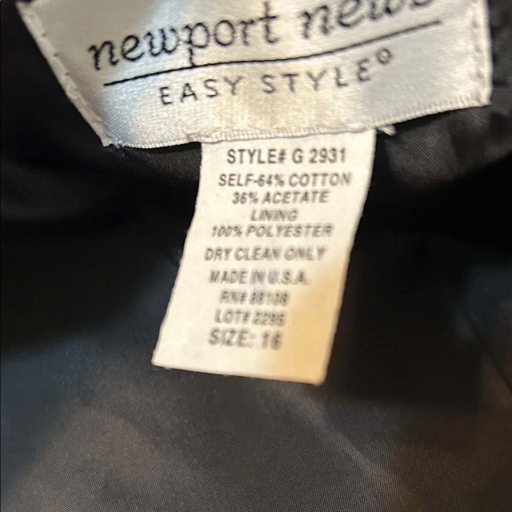 NWOT Newport News Black and Gold Jacket - Picture 8 of 8